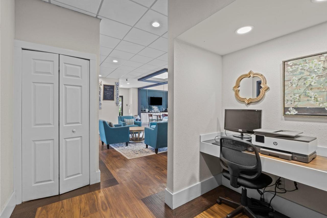 Garnet Inn & Suites, Morehead City Near Atlantic Beach エクステリア 写真