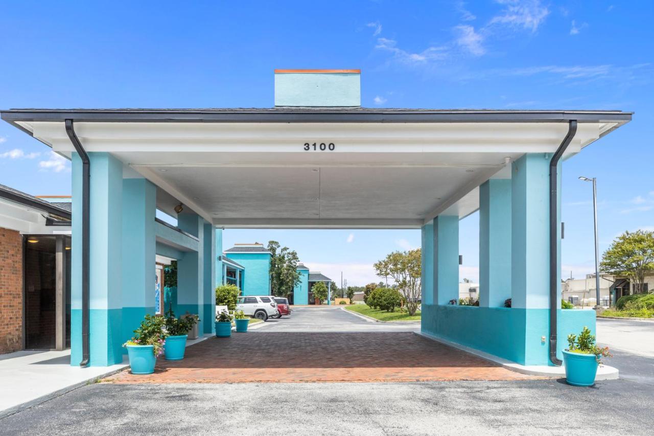 Garnet Inn & Suites, Morehead City Near Atlantic Beach エクステリア 写真