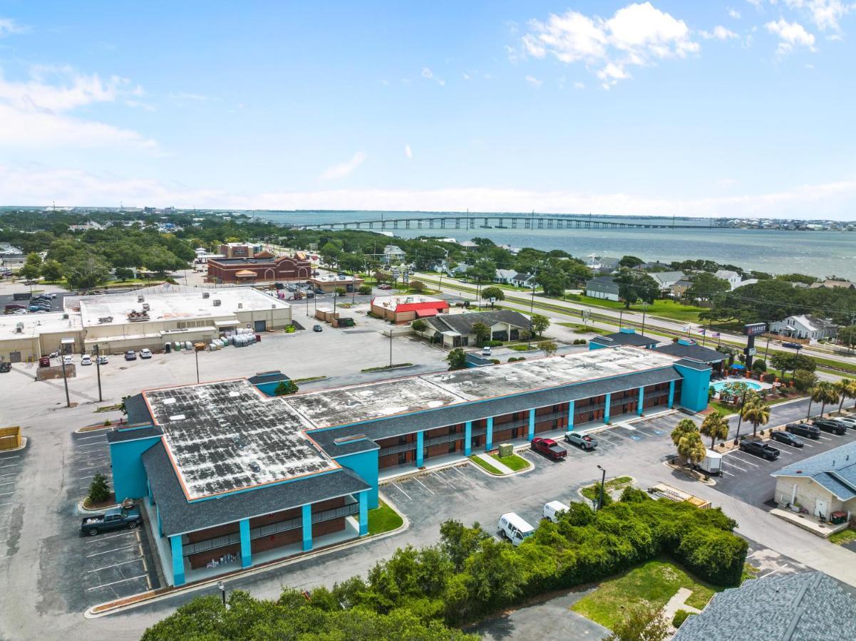 Garnet Inn & Suites, Morehead City Near Atlantic Beach エクステリア 写真