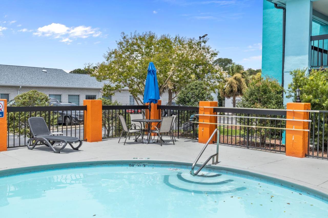Garnet Inn & Suites, Morehead City Near Atlantic Beach エクステリア 写真