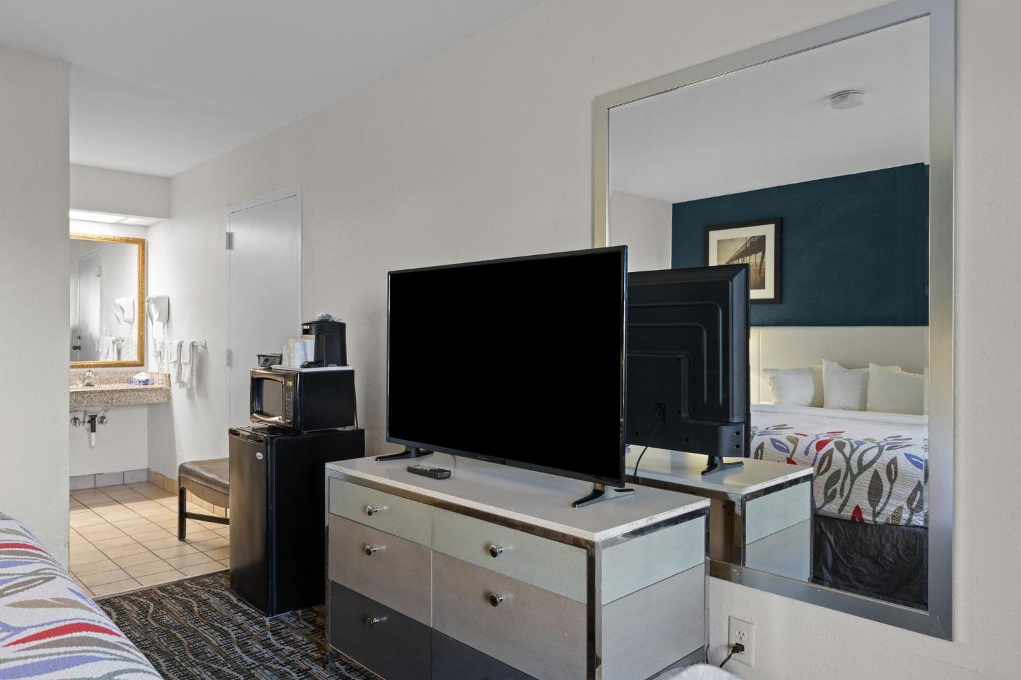 Garnet Inn & Suites, Morehead City Near Atlantic Beach エクステリア 写真